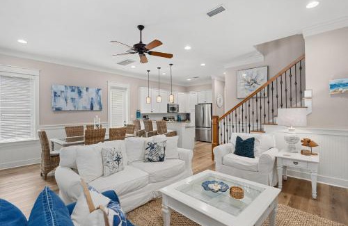 Sandestin House | Golf Cart Pool Access Near Baytowne Beach Coral Starfish by AvantStay
