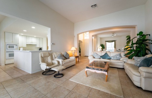 Ridgewood Lakes House | Golf Community/Pool/Lake View/Budget Friendly