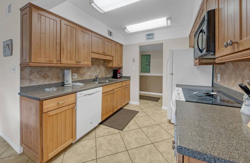 Miramar Beach Cottage | Golf Course 92g 2 Bedroom Condo by Redawning