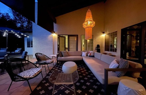 Ojai House | Golf Course Access Home in Downtown Ojai with Fine Art & Pro Interior Design.