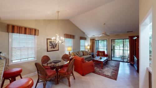 Pawleys Island House | Golf Course Charm Pawleys Getaway