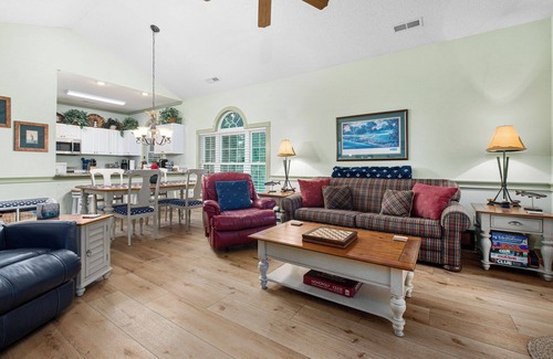 Myrtle Beach Condo | Golf course condo with splendid views close to airport, baseball, softball, CCU