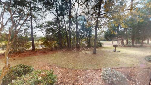 Pawleys Island Villa | Golf Course Getaway 3BR Heart of Pawleys Island