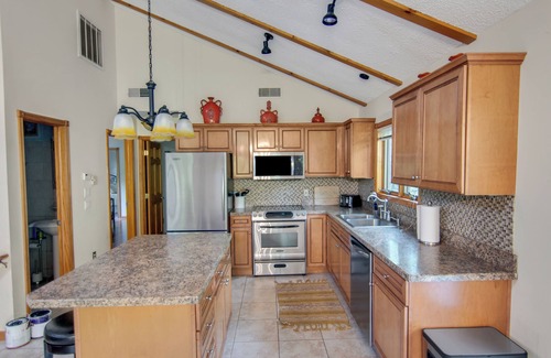 Paupackan Lake House | Golf Course Getaway: XL Cabin w/Hot Tub, Pools, Beaches, Game Room, King Bed