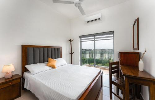 Polgasowita Apartment | Golf Course Retreat - Pool,Parking,Wi-fi & Sunset