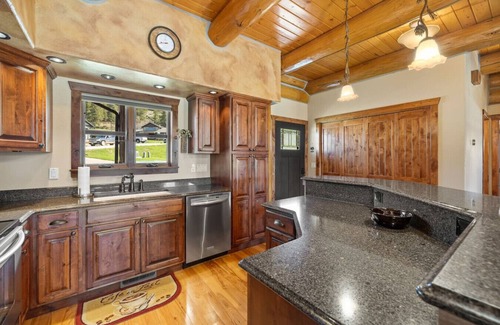 Sturgis House | Golf Course, Sleeps 12, Garage