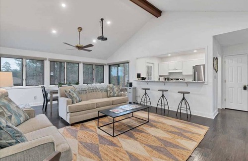 Pinehurst House | Golf Course Townhome with Scenic Views