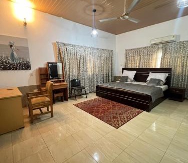 Tema House | Golf Events and Lodge