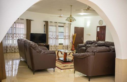 Tema House | Golf Events and Lodge