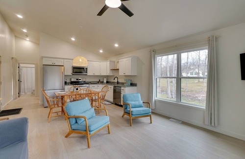 Crossville Cabin | Golf, Fish & Swim at Lake Tansi: Outdoor Haven!