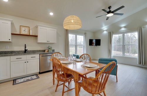 Crossville Cottage | Golf, Fish & Swim at Lake Tansi: Outdoor Haven!