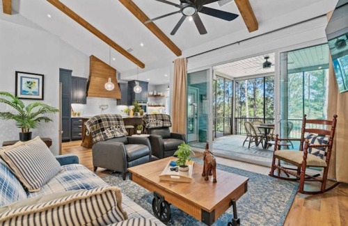 Hot Springs Village House | Golf Front, Putting Green, Tree Top Views