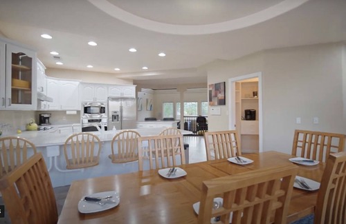 Mesquite House | Golf Mansion 7BR 12 Beds Luxe 7 Golf Courses within 3 Miles