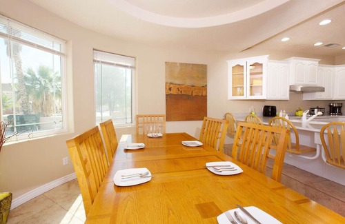 Mesquite House | Golf Mansion 7BR 12 Beds Luxe 7 Golf Courses within 3 Miles