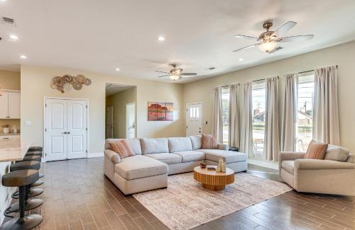 Midland House | Golf, Shop and Explore Home 5 Mi to Dtwn Midland!