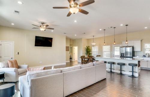 Midland House | Golf, Shop and Explore Home 5 Mi to Dtwn Midland!