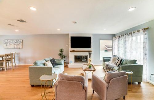 Corona House | Golf, Swim, Relax Family Retreat in Corona!