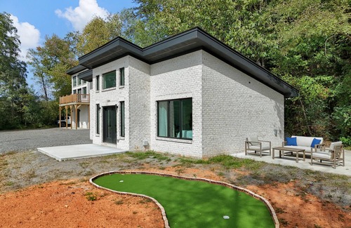 Mount Airy House | Golf Views Mount Airy