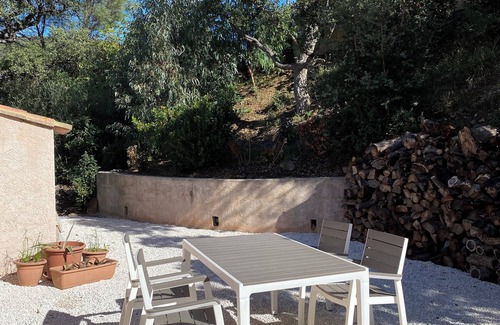 Rayol-Canadel-sur-Mer Apartment | Golfe de St-Tropez 2-rooms apartment in magnificient villa large swimming pool