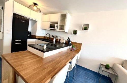 Golfe Juan House | Golfe Juan - 4 People - Sea View - Swimming Pool - Garage