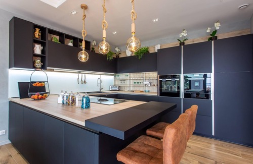 Golfe Juan Villa | Golfe-Juan/Cannes: Modern 3-bedroom villa with swimming pool and sea view