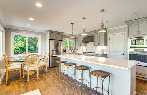 Del Monte Forest House | Golfer's Oasis: Luxe Pebble Beach Home on 5th Hole
