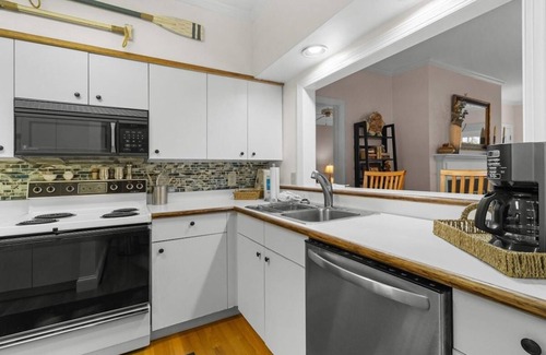 Pawleys Island Villa | Golfers Escape 2 Bedroom 2 and Half Baths