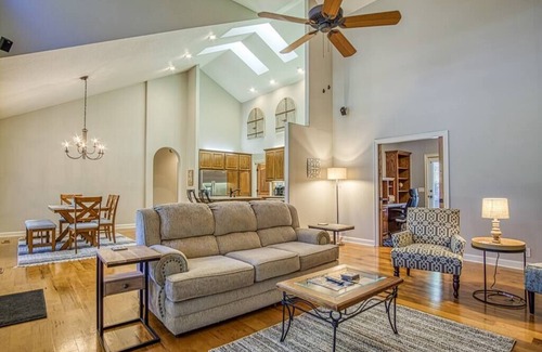 Hot Springs Village House | Golfers Paradise! Beautiful Home on Golf Course