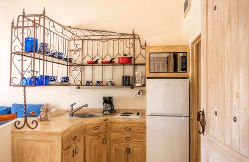 Colonia El Progreso Villa | Golfers Paradise Beautiful Suite + Terrace