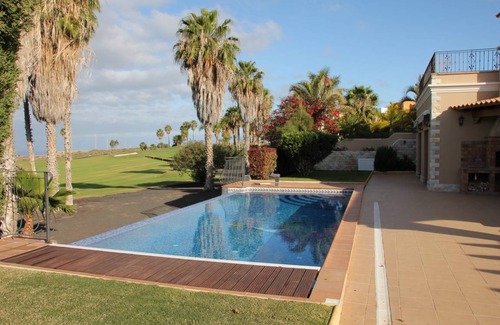 Costa Adeje Villa | GOLFSIDE HIDEAWAY, INFINITY POOL, BBQ, 5 BDRM