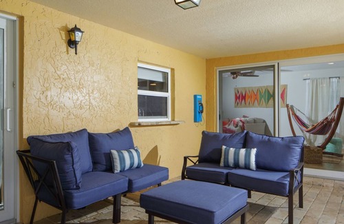Weston House | Golfview I - Lakeside & private pool