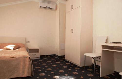 Shevchenkivs'kyi District Hotel | Gonchar Hotel