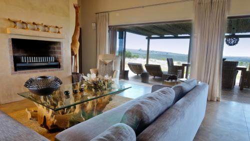 Mossel Bay Cabin | Gondwana Game Reserve