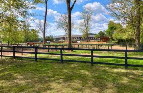 Aiken Cottage | Gone Away Cottage-Lovely Aiken/Horse District