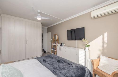 Three Anchor Bay Apartment | Gone Coastal
