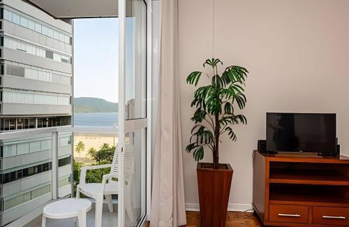 Santos Apartment | Gonzaga Beach Vibes: Pé na Areia com 2 quartos