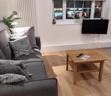 Clapham Apartment | Good Charming Apartment