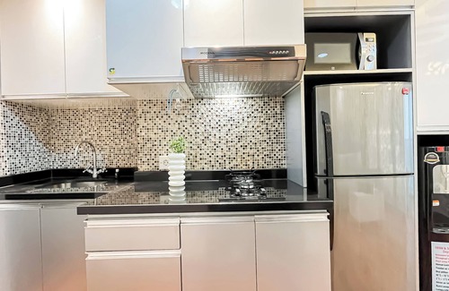 Jatinegara Apartment | Good Location Studio At Apartment Tamansari The Hive Near Lrt Station