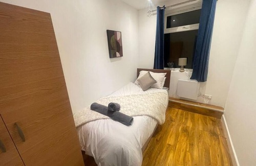 Old Windsor House | Good priced Single Bed Room In Windsor