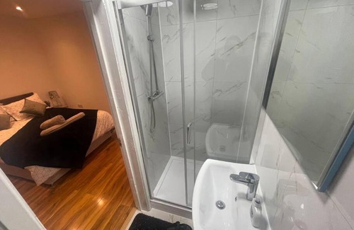 Old Windsor House | Good priced Single Bed Room In Windsor