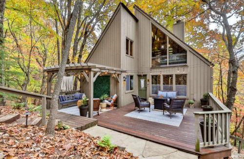 Big Canoe House | Good Times - Inside Big Canoe Community + Screened-in Porches, Firepit, Porch Swings + More!
