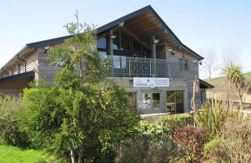 Pembroke Ski Chalet | Good Value Coastal Accommodation in Freshwater Bay Holiday Village