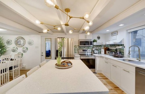 Tobyhanna Cottage | Good Vibes Only! 2hrs from NYC near Skiing/Snowtubing/Waterparks