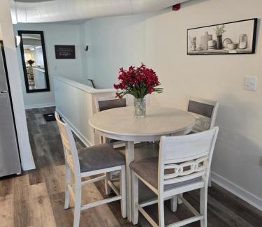 Mile Square Apartment | Good Vibes