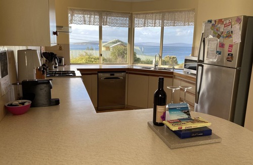 Goode Beach House | Goode Beach Retreat