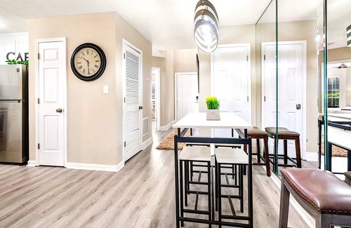 Town Center House | GoodKarma Rentals - Fully Renovated! Kennesaw 2BDR, Peaceful,near to KSU,I-75