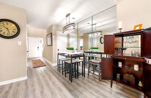 Town Center House | GoodKarma Rentals - Fully Renovated! Kennesaw 2BDR, Peaceful,near to KSU,I-75