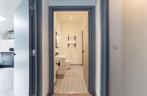 Barry Apartment | Goodstay Apartments by Urban Space