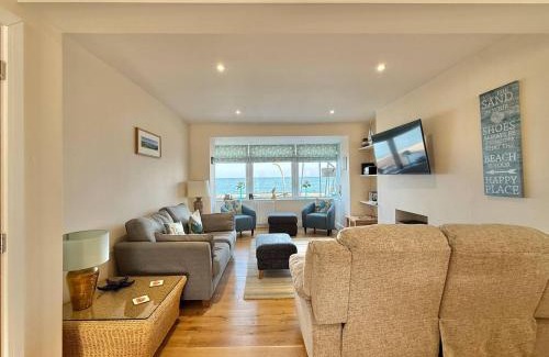 Torcross House | Goodwinds 4 bedroom beachside house