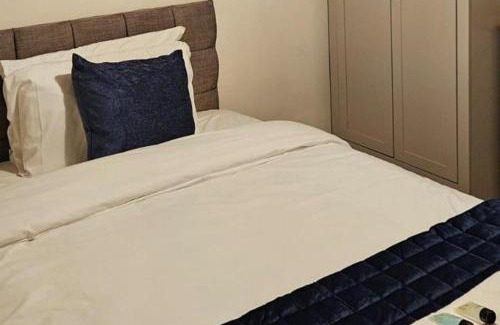 Wolverhampton House | Goodwood Drive Hideaway - 4BR House